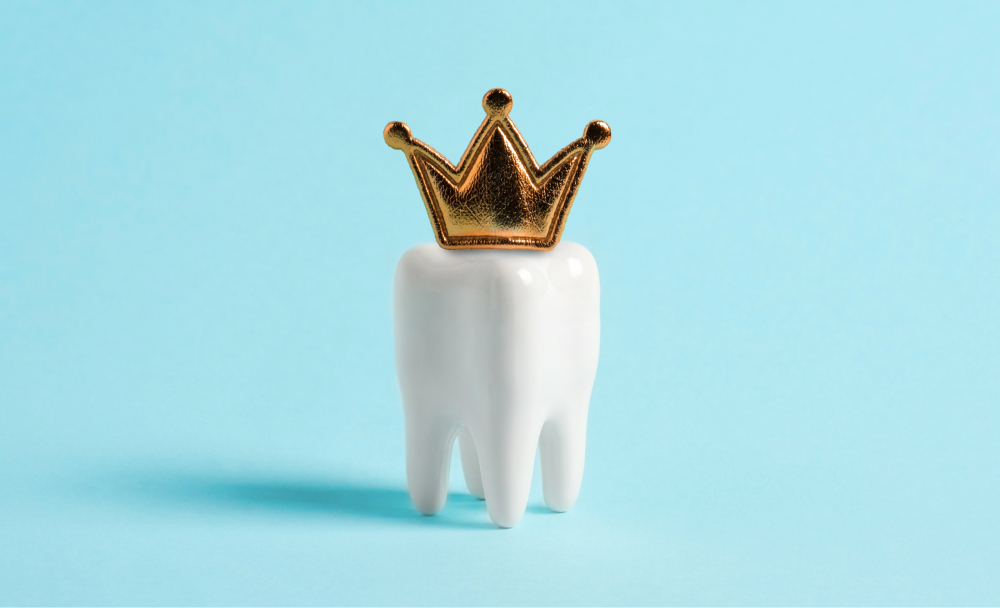 tooth-in-the-crown-on-blue-background-2023-11-27-04-49-47-utc tooth-in-the-crown-on-blue-background-2023-11-27-04-49-47-utc
